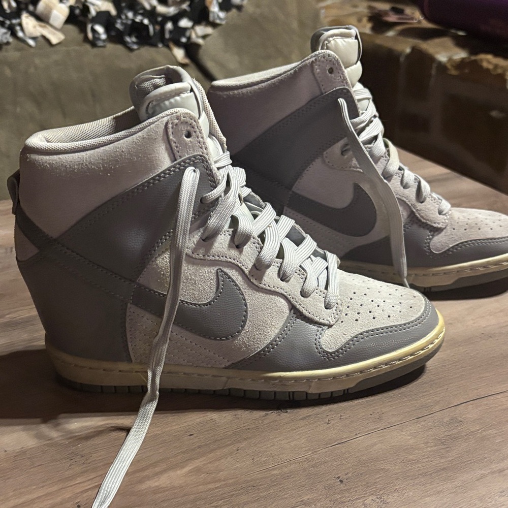 Nike Women's Light Gray and Cream High-Top Sneakers